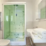 לינה וארוחת בוקר Vhome