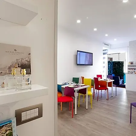 Vhome Bed & Breakfast