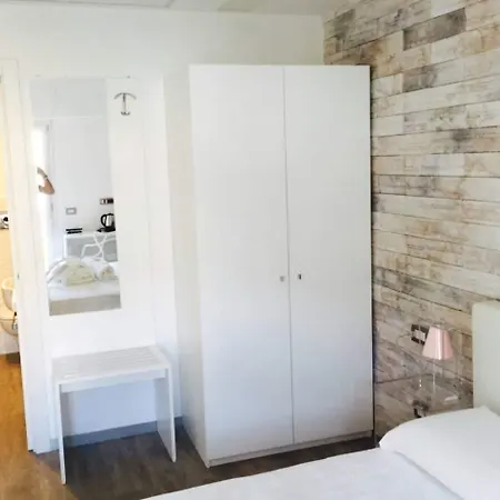 Bed & Breakfast Vhome Sorrento