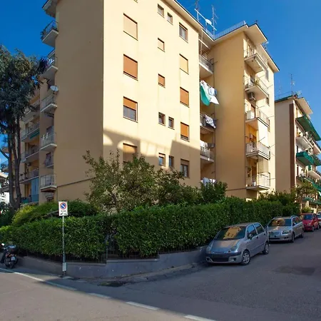 Vhome 4* Сорренто