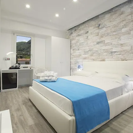 Vhome Bed & Breakfast